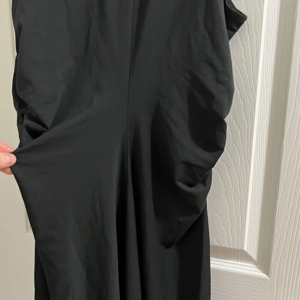 Dress - Picture 6 of 6